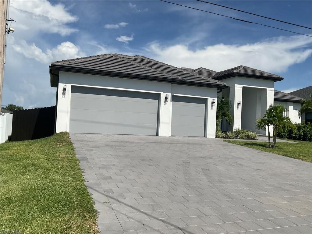 335 SW 31st Pl, Cape Coral, FL 33991 Photo