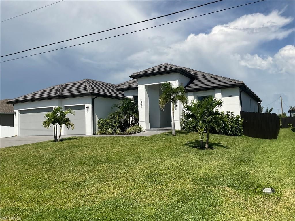 335 SW 31st Pl, Cape Coral, FL 33991 Photo