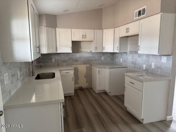 2016 W OREGON Avenue, Phoenix, AZ 85015