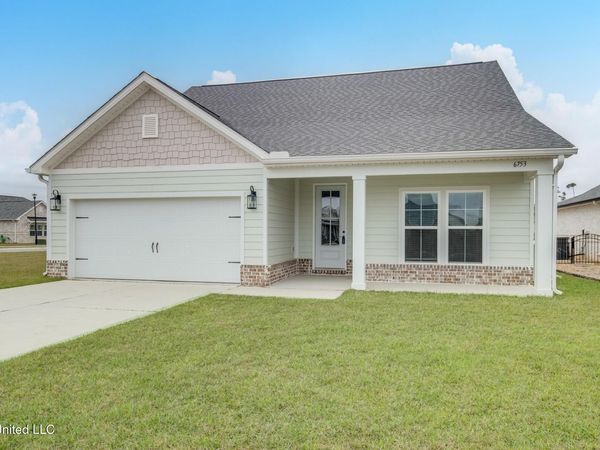 6753 Maurepas Circle, Ocean Springs, MS 39564