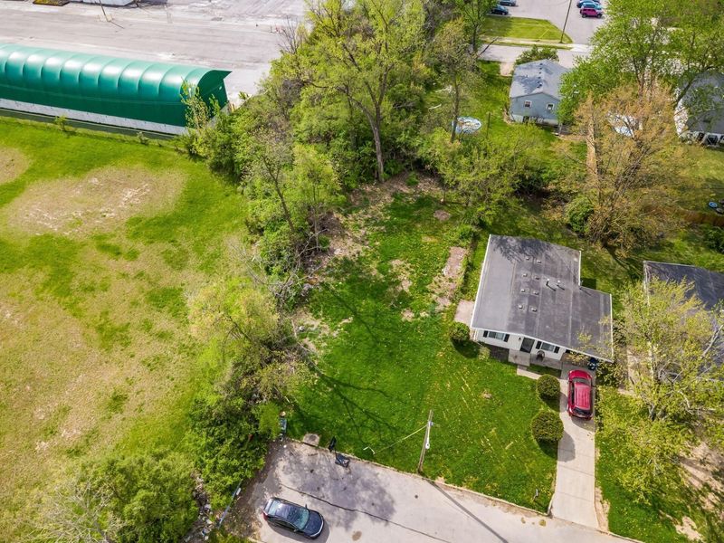 1835 E Blake Avenue , Columbus, OH 43219 Photo 10