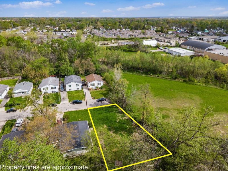 1835 E Blake Avenue , Columbus, OH 43219 Photo 12