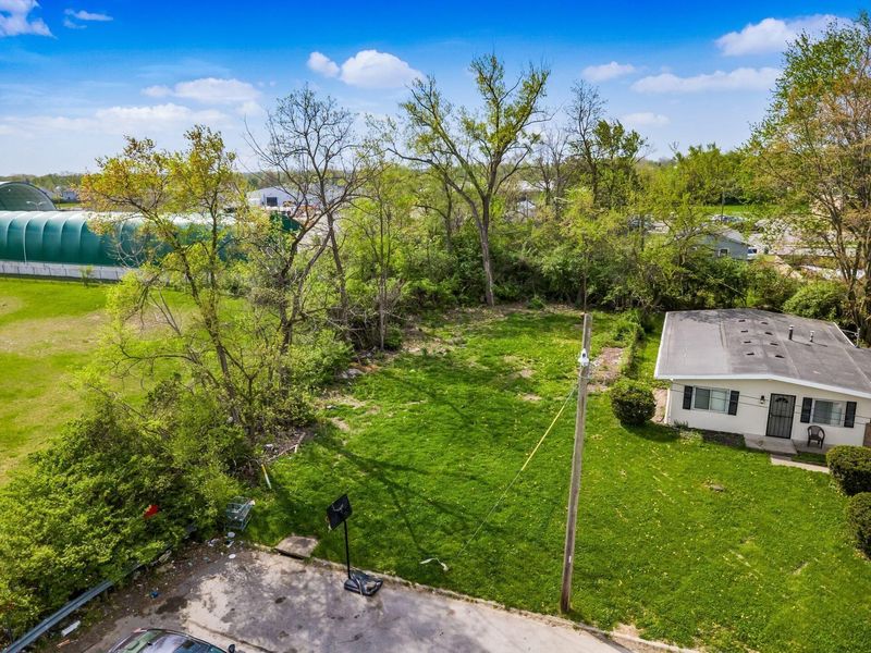 1835 E Blake Avenue , Columbus, OH 43219 Photo 7