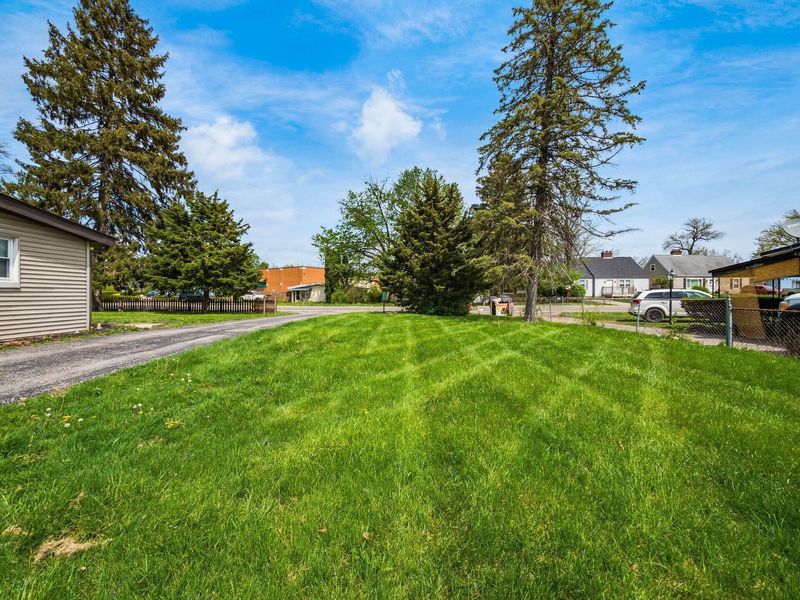 1947 Hopkins Avenue , Columbus, OH 43223 Photo 6