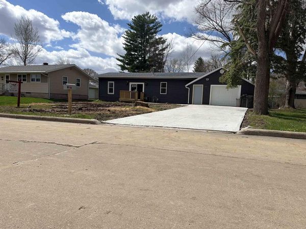 161 S JOHNSON STREET, Berlin, WI 54923