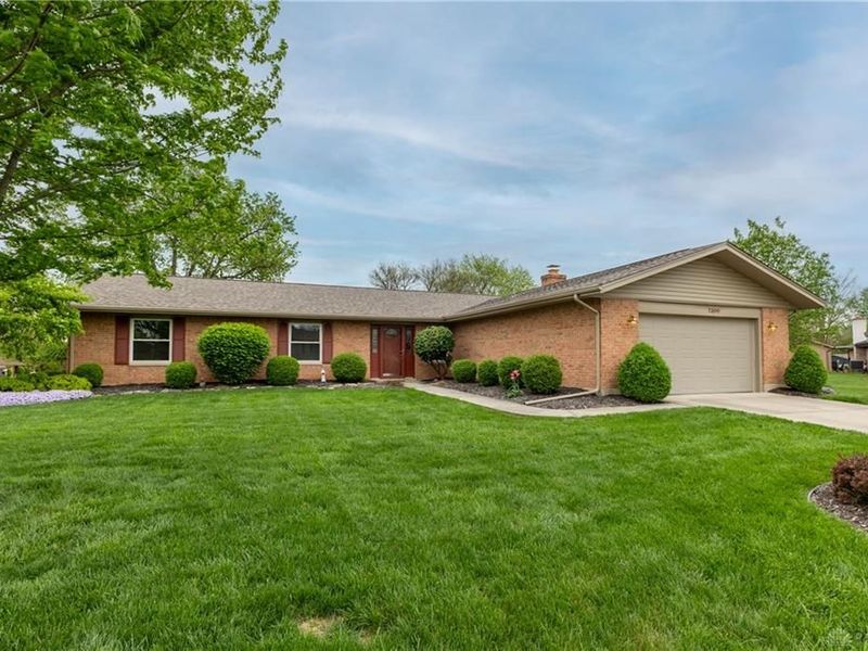 7200 Haer Drive, Butler Township, OH 45414 Photo 1