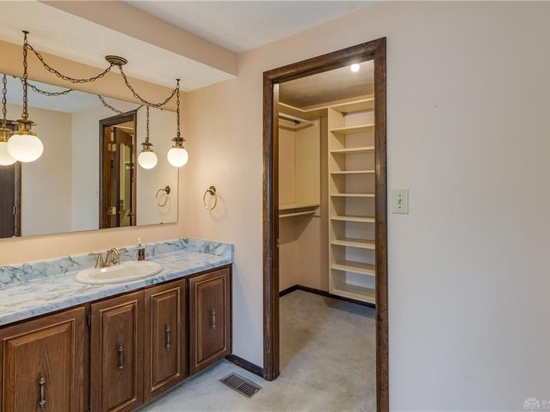 7200 Haer Drive, Butler Township, OH 45414 Photo 20