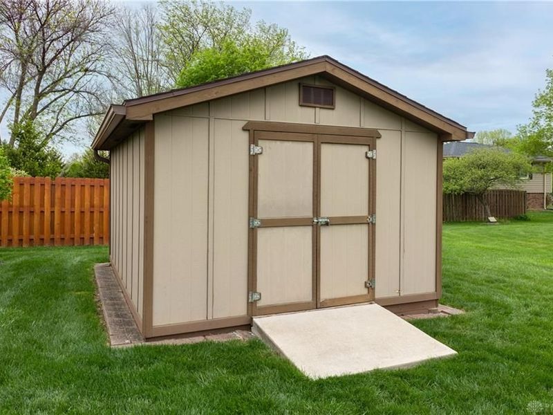 7200 Haer Drive, Butler Township, OH 45414 Photo 37