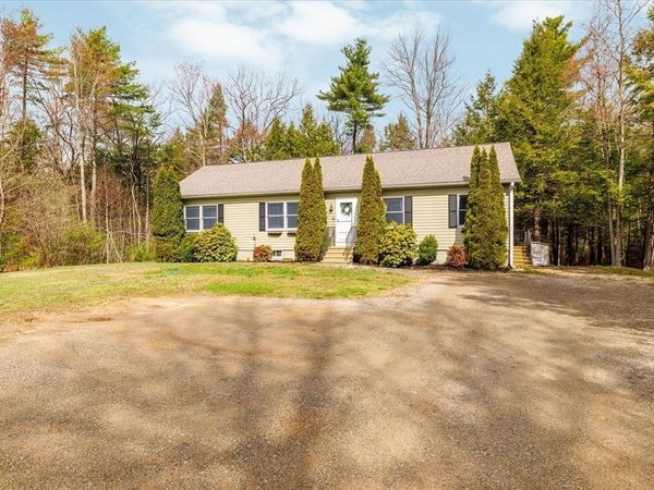 84 Baptist Common Rd, Templeton, MA 01468