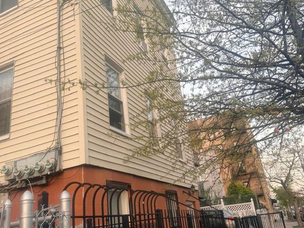 859 E 220th Street E, Bronx, NY 10467