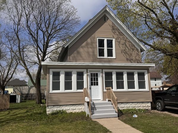 1315 Union Avenue , Belvidere, IL 61008