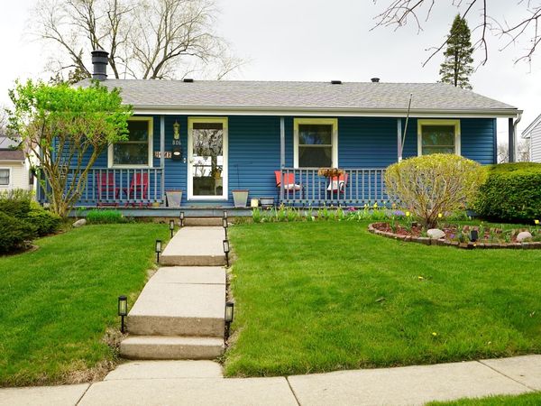 806 S Oak Street, West Chicago, IL 60185