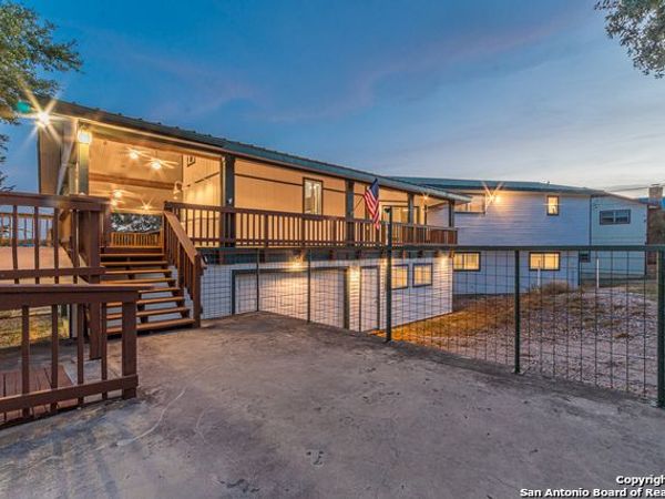 119 CEDAR TREE LN, Canyon Lake, TX 78133