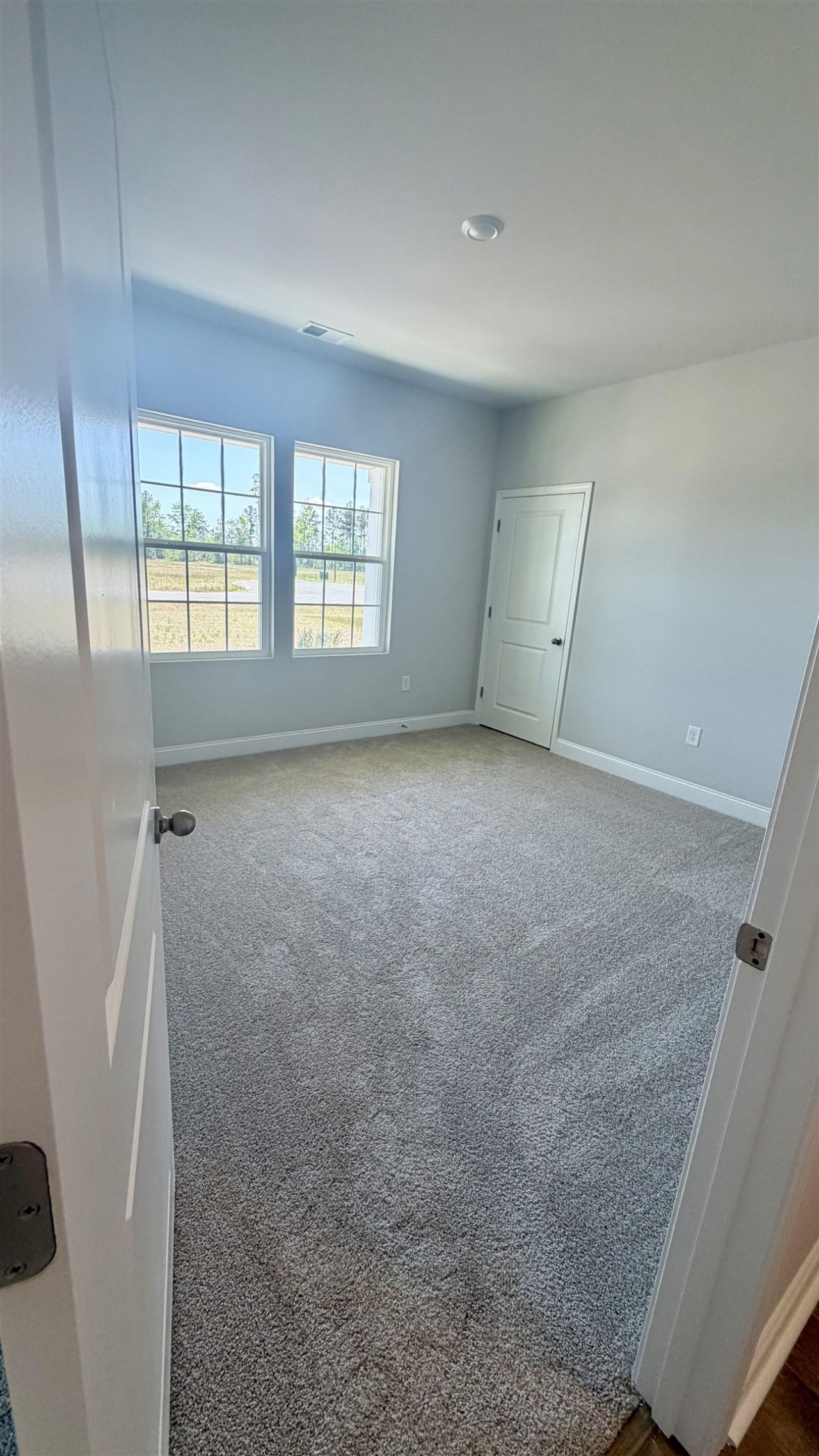 124 Furnies Place  Photo 33