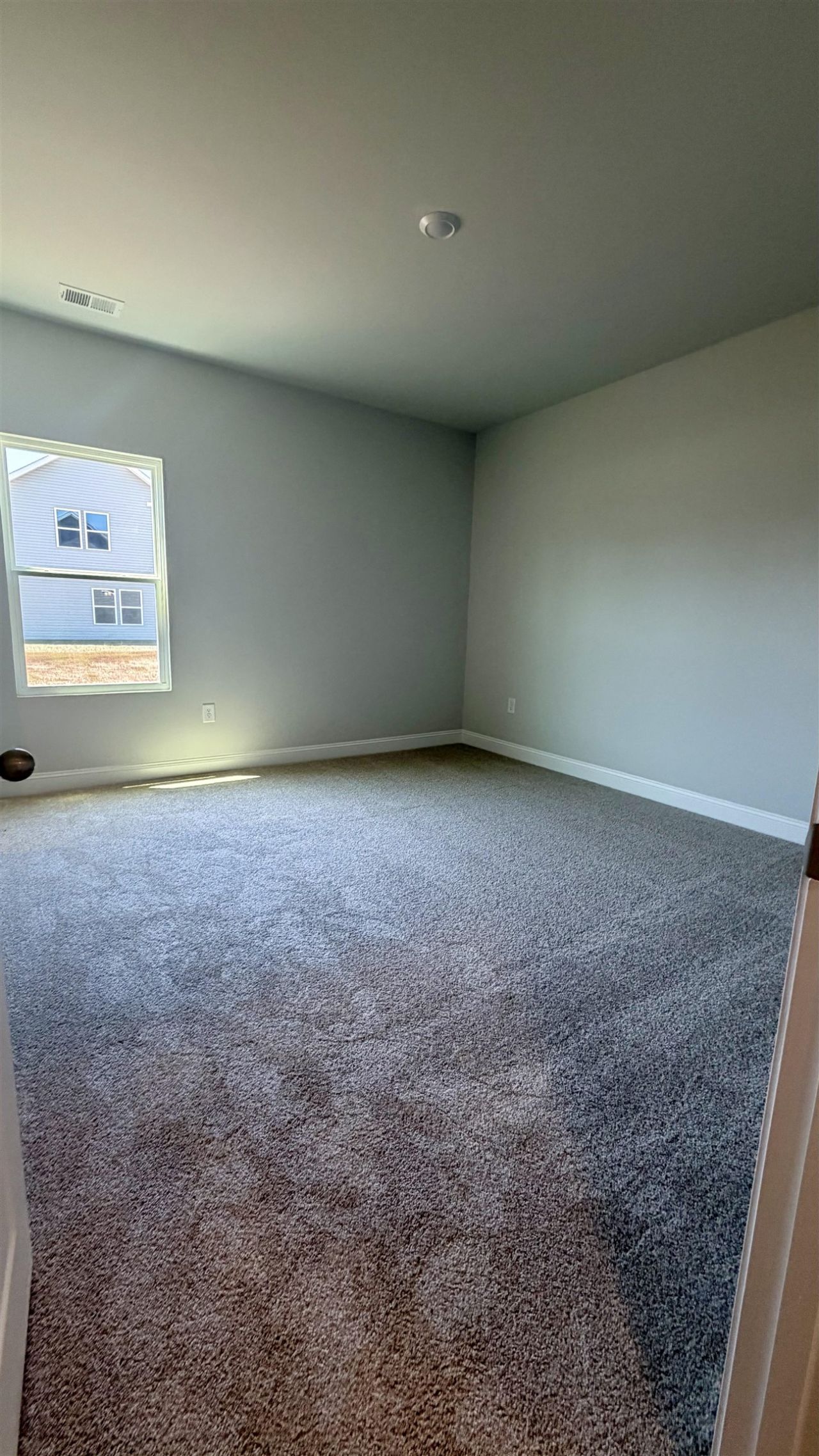 124 Furnies Place  Photo 36