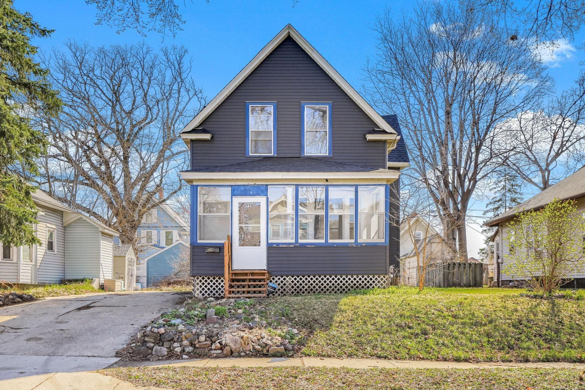 990 Como Place , Saint Paul, MN 55103