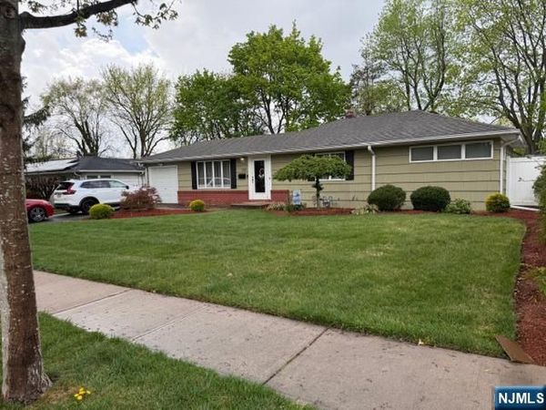 339 5th Avenue, RIVER EDGE, NJ 07661