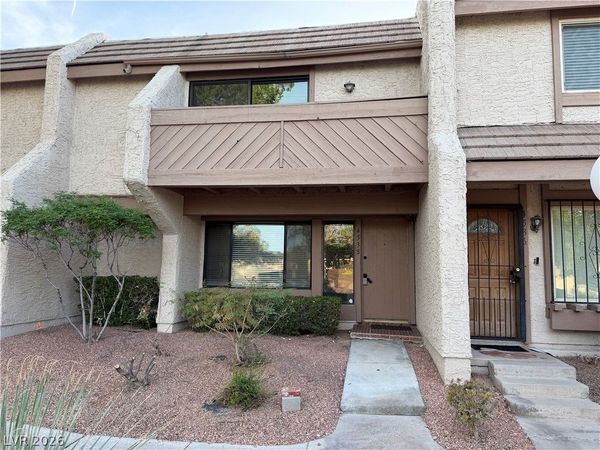 4538 Brighton Drive , Las Vegas, NV 89121