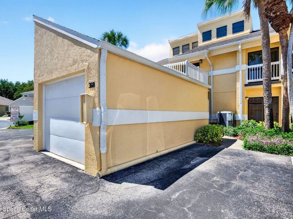 360 Lofts Drive, Melbourne, FL 32940