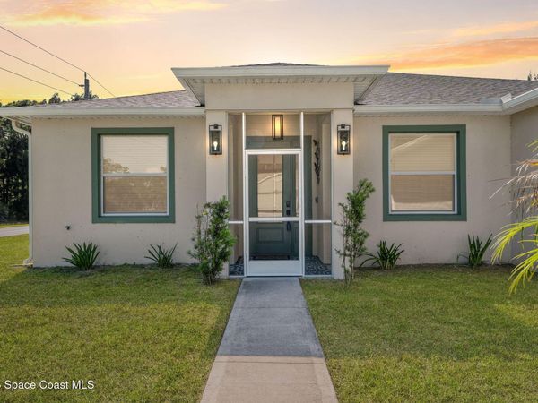 790 Haryestor Avenue SW , Palm Bay, FL 32908