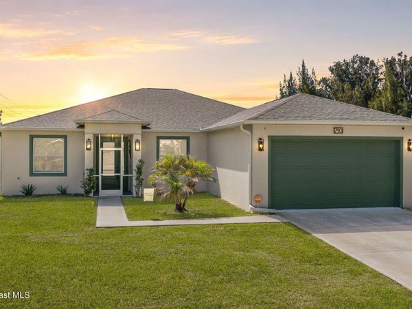 790 Haryestor Avenue SW, Palm Bay, FL 32908