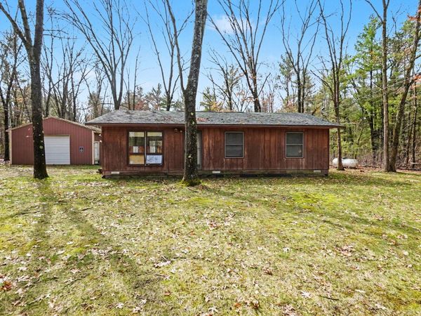 6233 S Middle Road, Newaygo, MI 49337