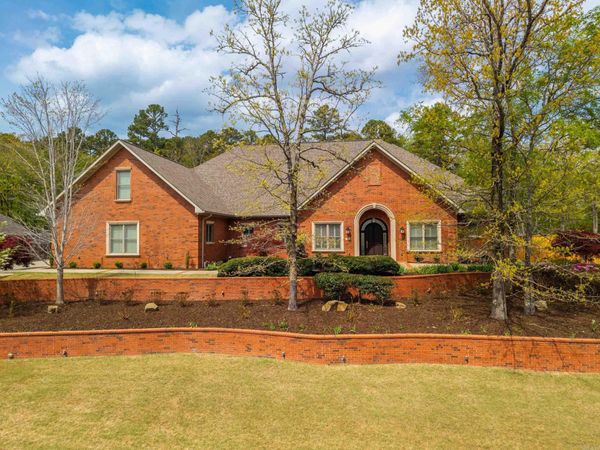 201 Dellmere Drive, Hot Springs, AR 71913