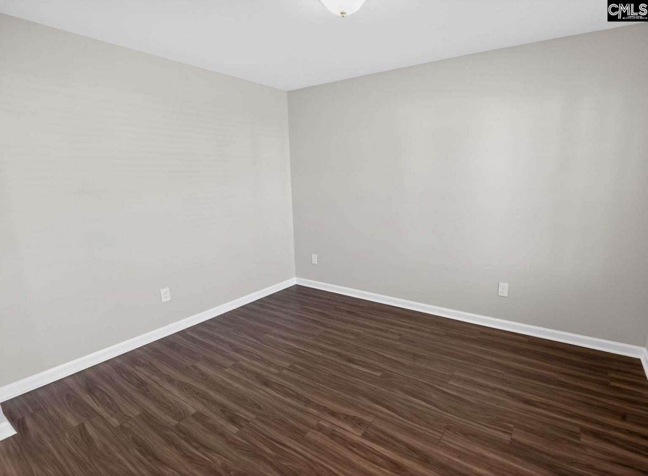 1323 Tanreall Drive  Photo 15