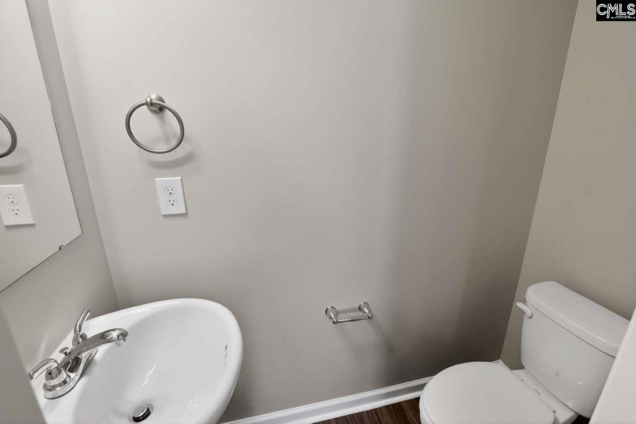 1323 Tanreall Drive  Photo 16