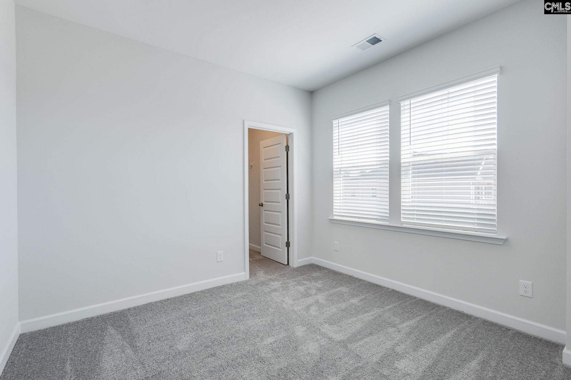 621 Falling Leaf Lane Photo 30