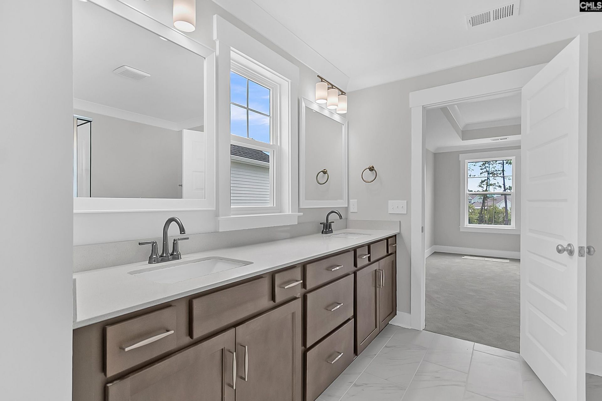 621 Falling Leaf Lane  Photo 9