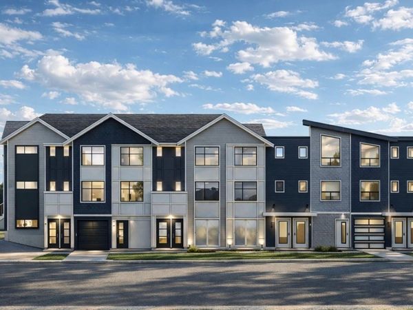 1035 Russell St , Unit 5, Victoria, BC V9A 3Y2