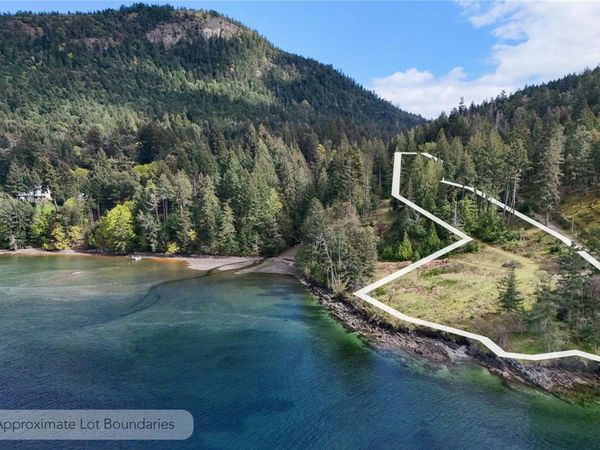 128 Narrows West Rd, Salt Spring, BC V8K 0A3