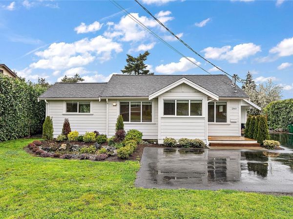 1360 Hastings St , Saanich, BC V8Z 2W2