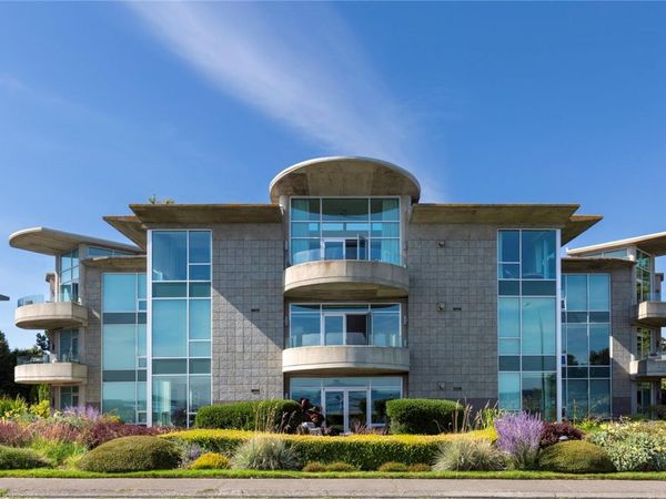 1284 Beach Dr , Unit 104, Oak Bay, BC V8S 2N3