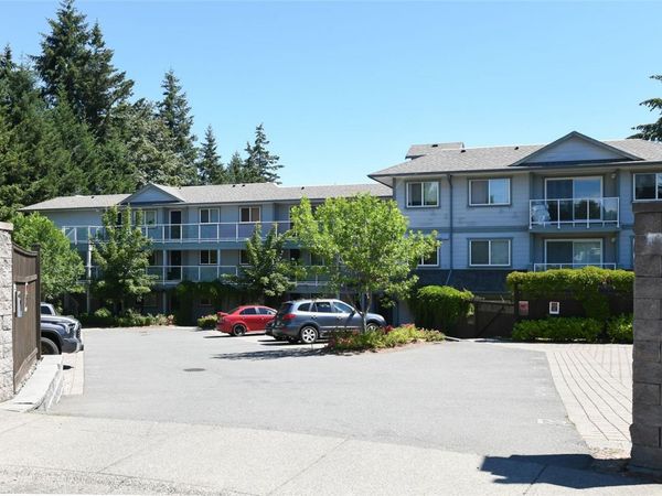 840 Shamrock Pl , Unit 302, Comox, BC V9M 4G4
