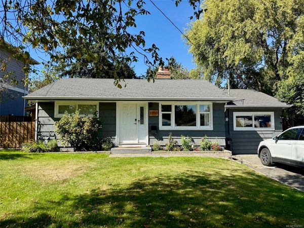3350 Wascana St , Saanich, BC V9A 0A1