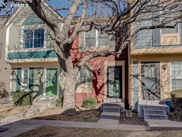 1642 S Idalia Circle, Unit #B, Aurora, CO 80017