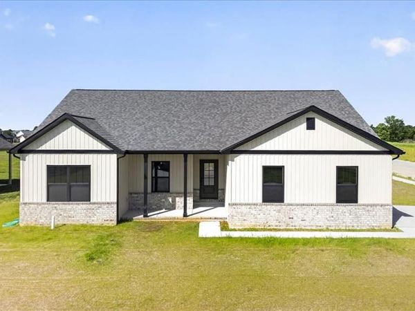 951 Forbs Drive, Waterloo, IL 62298