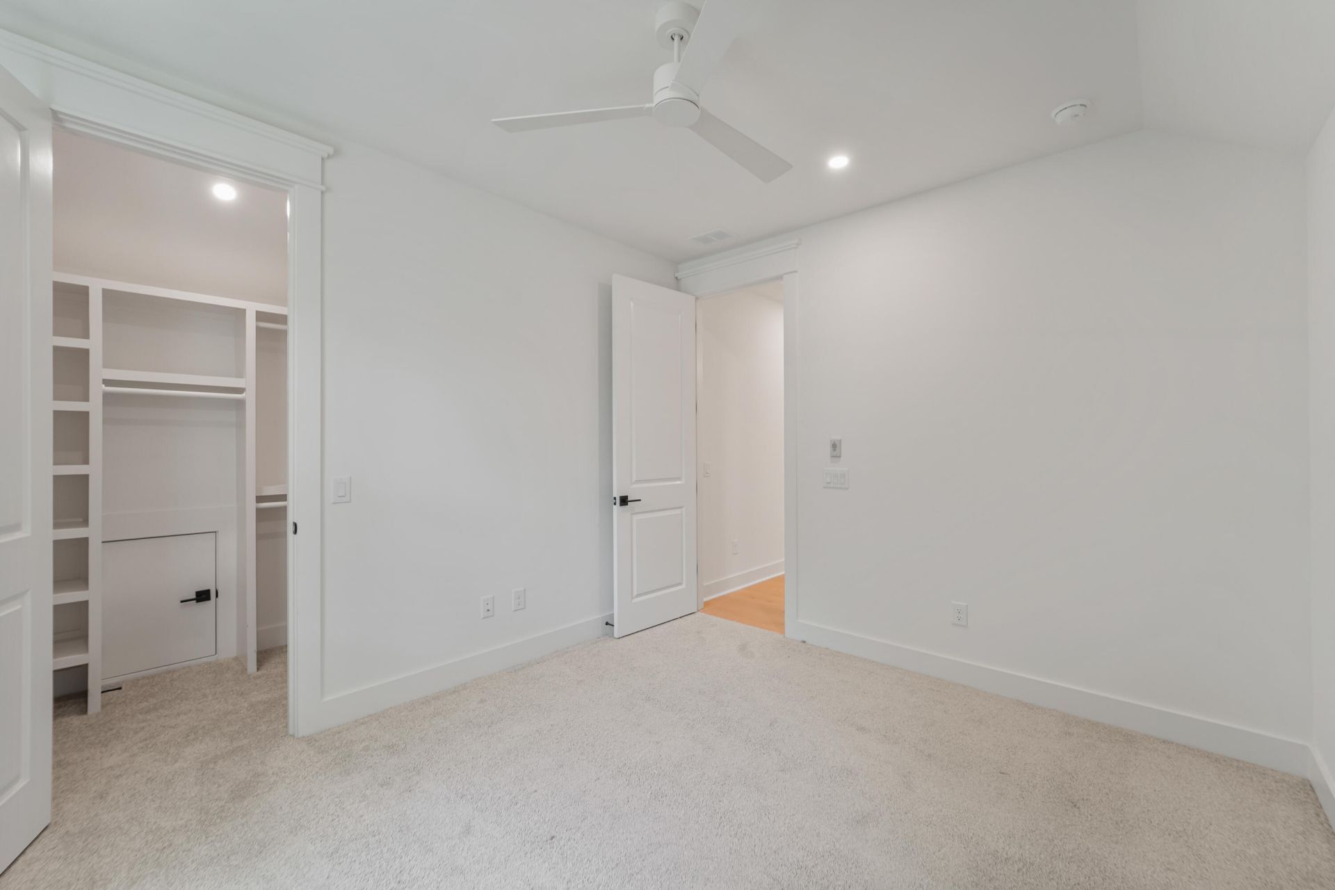 4715 Gold Cup Lane Photo 35