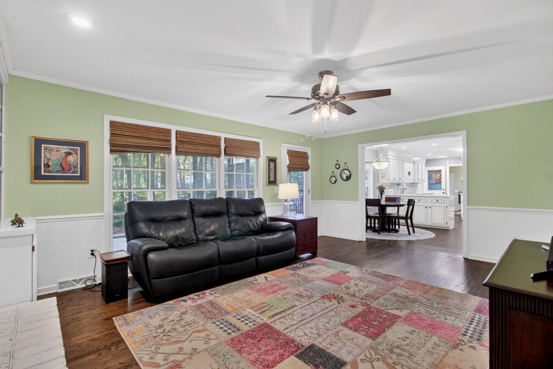 307 High Grove Road Photo 10