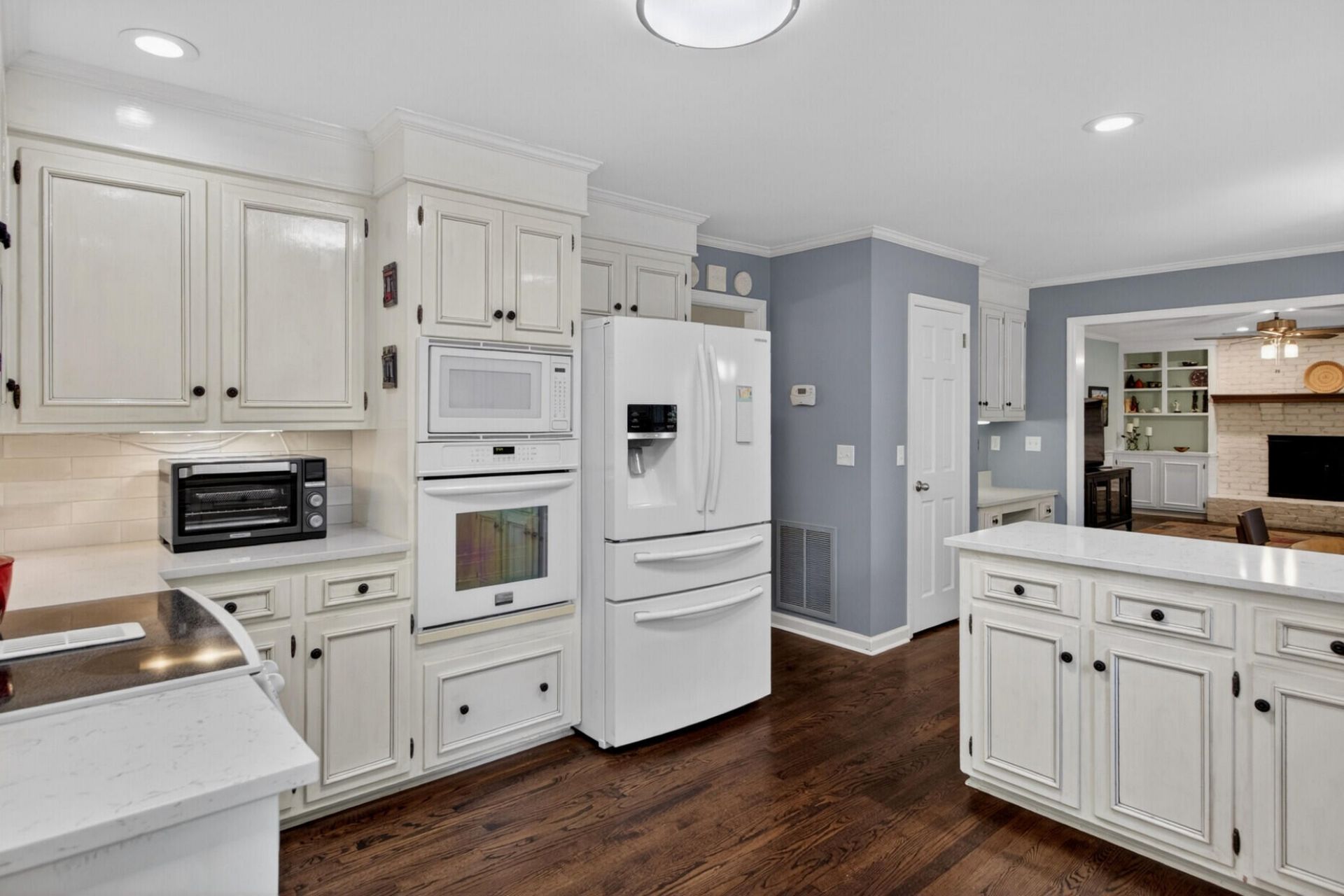 307 High Grove Road Photo 16