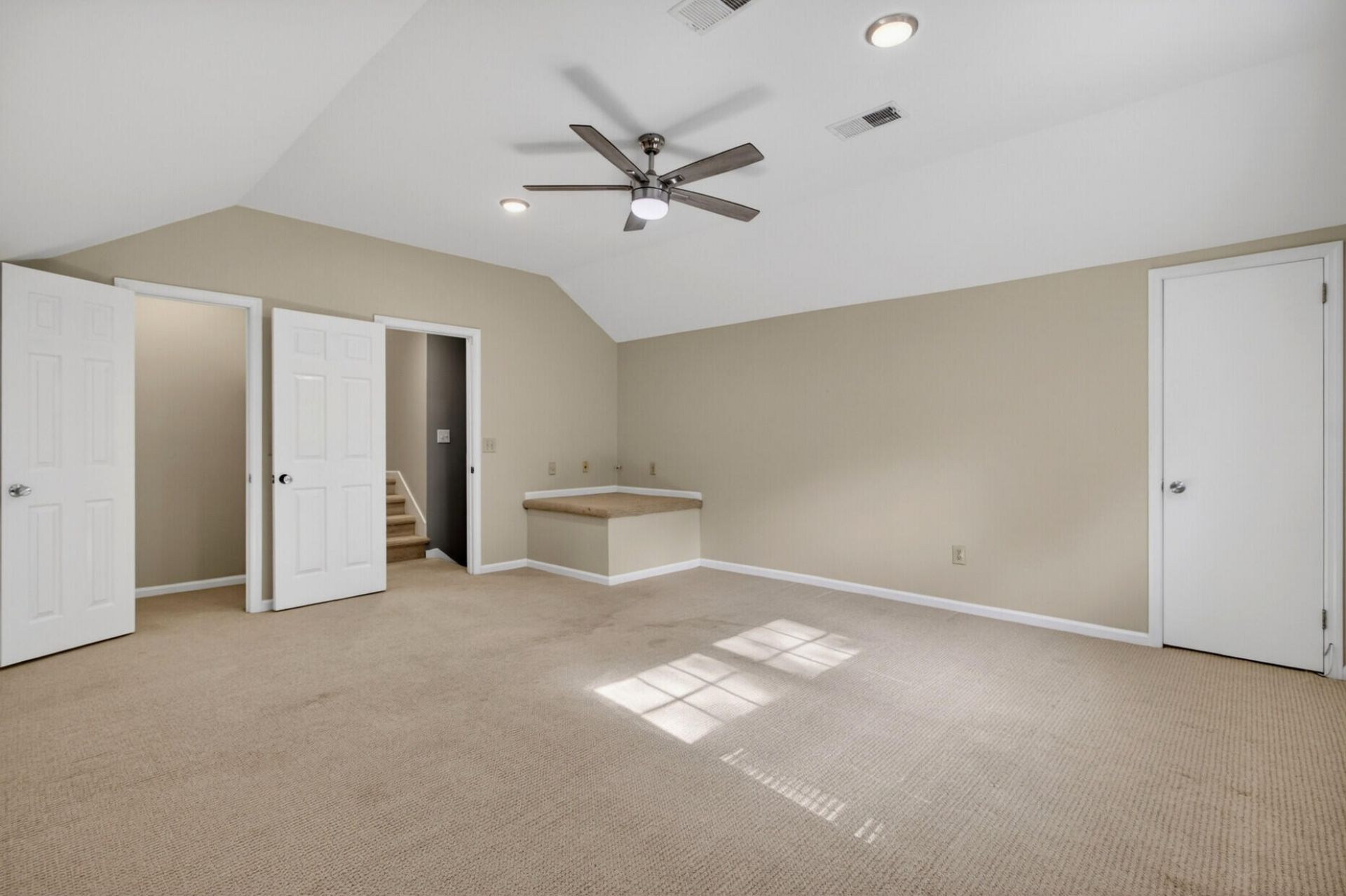 307 High Grove Road Photo 35