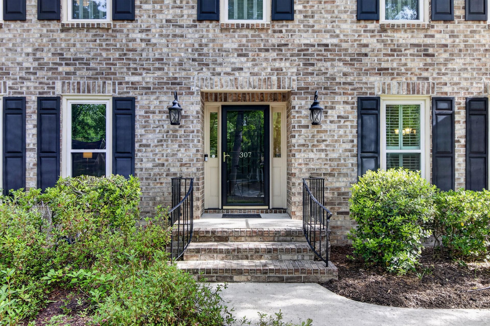 307 High Grove Road Photo 4