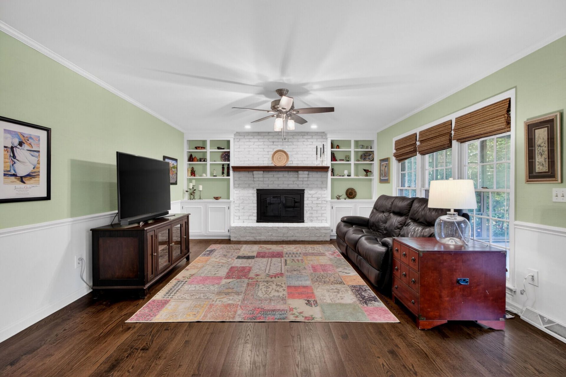 307 High Grove Road Photo 9