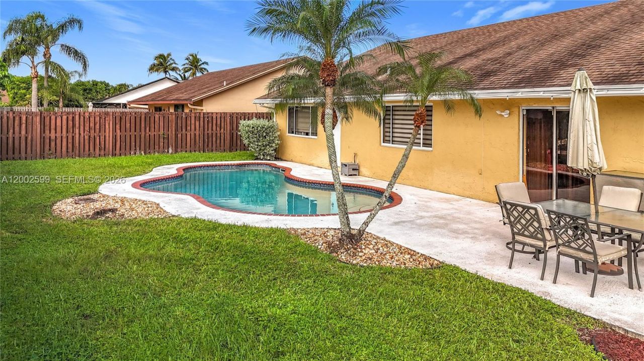 8060 NW 51st Ct , Unit 8060, Lauderhill, FL 33351 Photo
