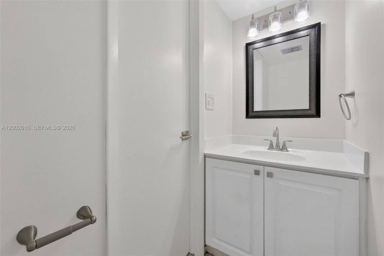 5555 Ludlam Rd, Unit 23, South Miami, FL 33155 Photo