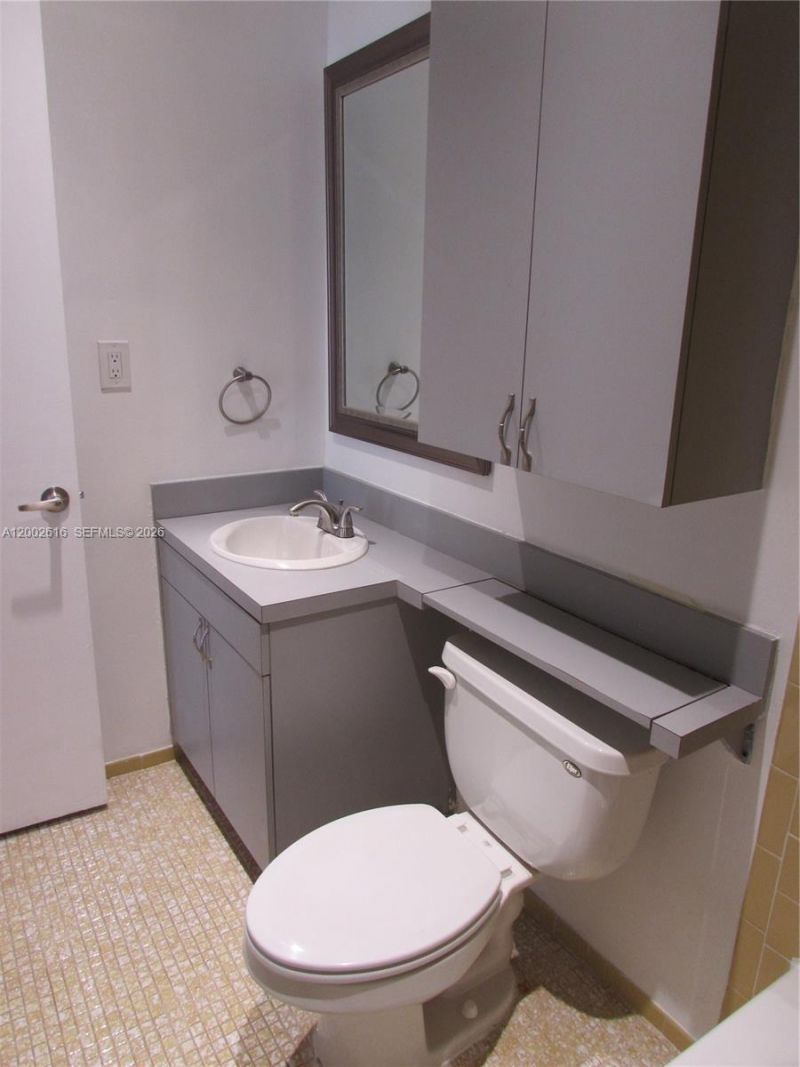 5555 Ludlam Rd , Unit 23, South Miami, FL 33155 Photo