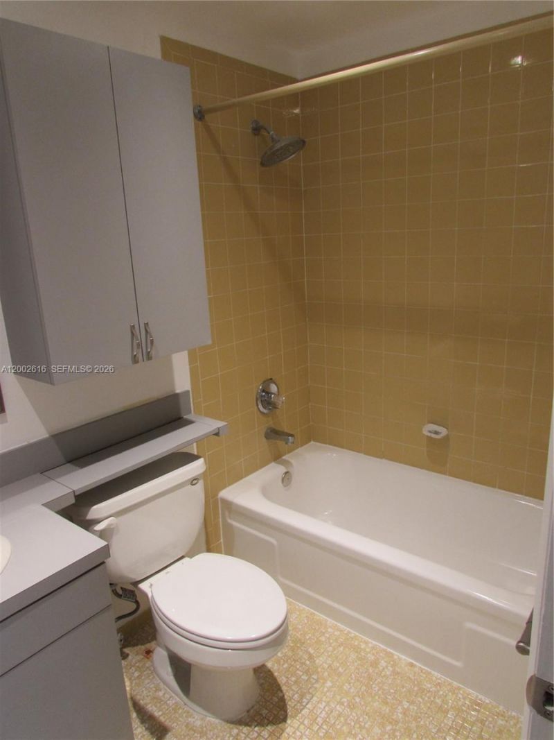 5555 Ludlam Rd , Unit 23, South Miami, FL 33155 Photo