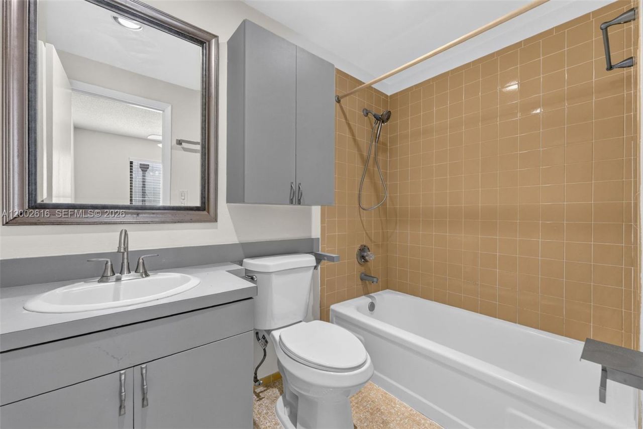 5555 Ludlam Rd, Unit 23, South Miami, FL 33155 Photo